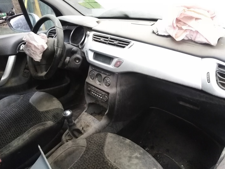 Desarmaduría San Pablo - CITROEN C3 , En desarme.