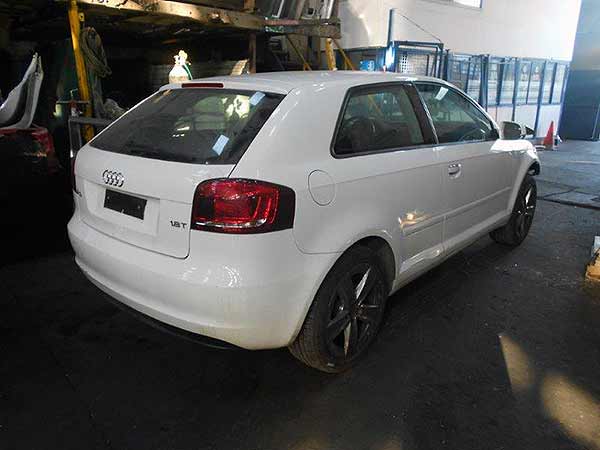 CAJA DE CAMBIOS Audi A3 2012  USADA EN DESARME